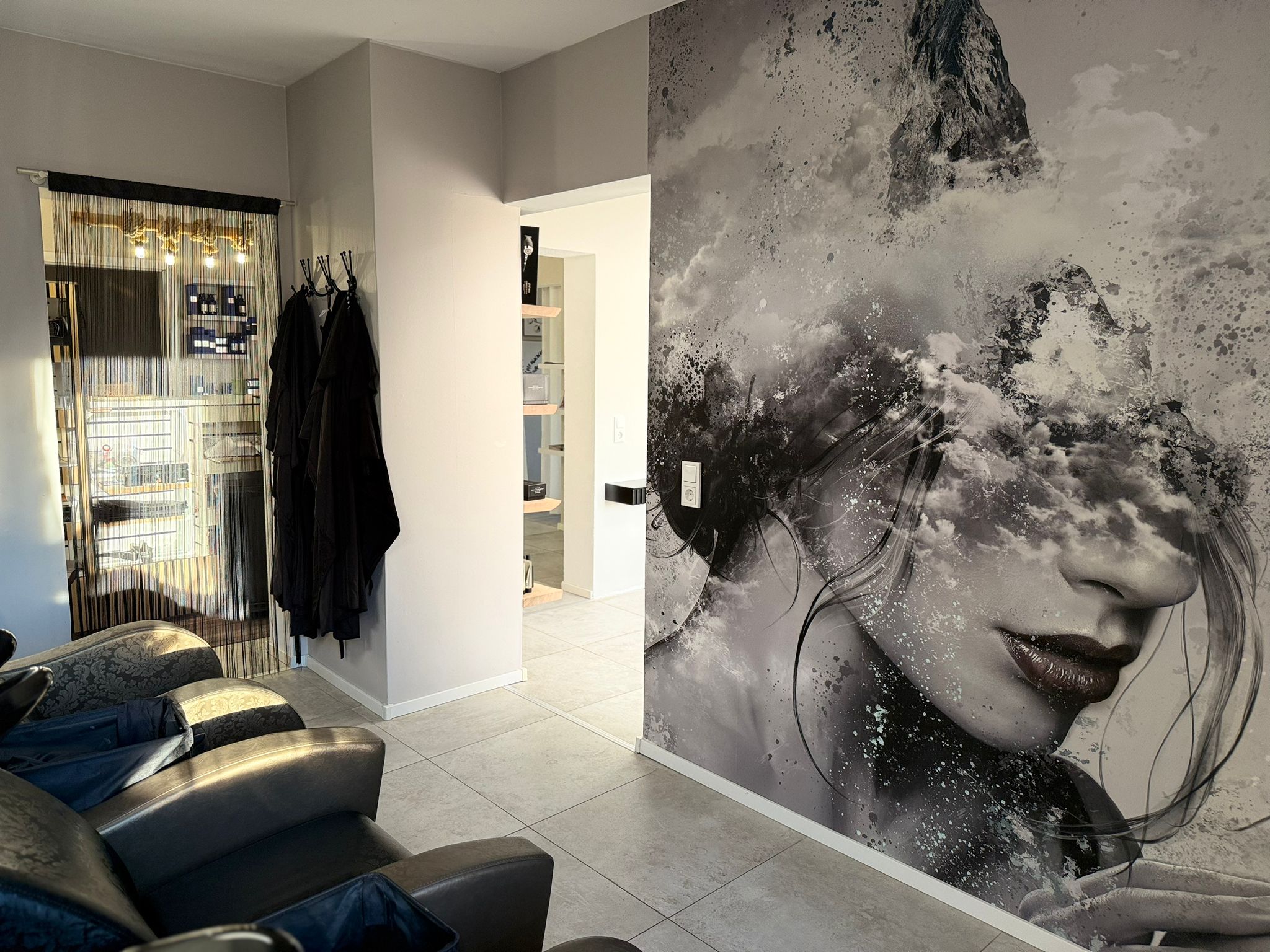 Salon Slider 13